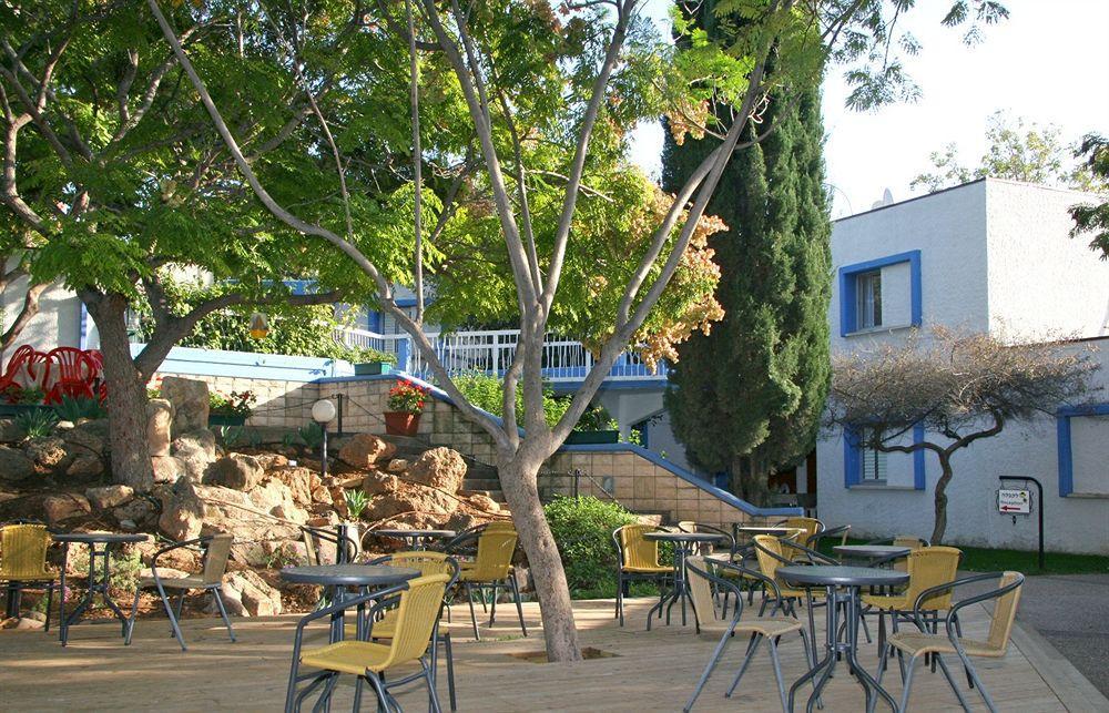 Travel Hotel Gesher Haziv Kültér fotó